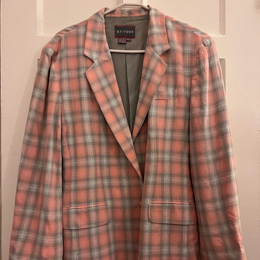 Vintage Et Vous Pink & Grey Plaid Blazer